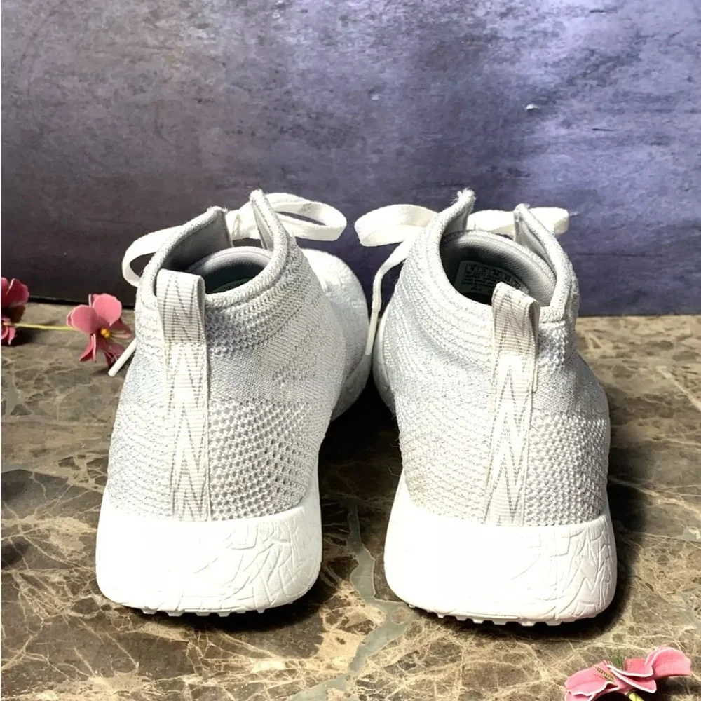 Skechers Burst Moon Light Gray Mid Top Sneakers Sparkle Running Shoes 12791